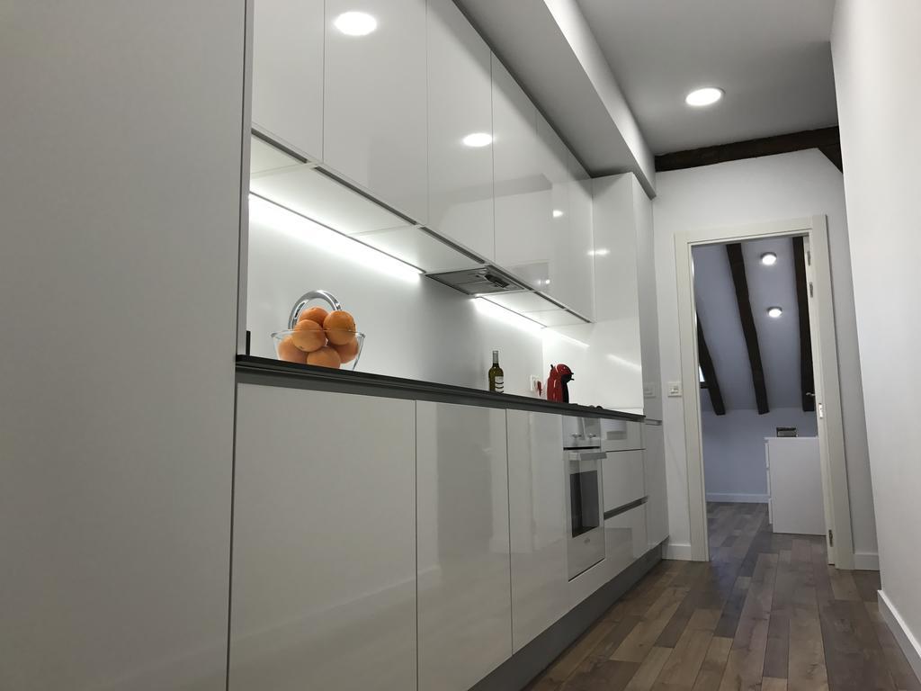 AIRVA: Apartamento Teresa Gil Valladolid Bagian luar foto